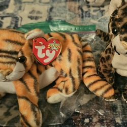 TY Beanie Babies INDIA AND SNEAKY