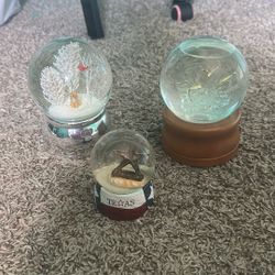 Snow Globes 