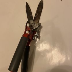 Shears. Grass