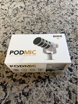 RØDE PodMic White - Podcast Microphone, XLR and Desk Mount Included!