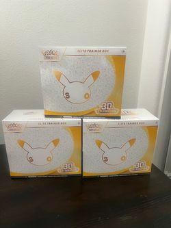 30th Celebration Elite Trainer Box : 30th Anniversary ETB