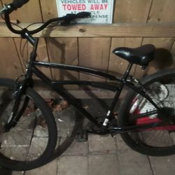 28" Schwinn Beach Cruiser (New Condition)