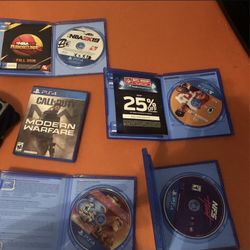 Play Station 4 , 4 Games With Cords Headset And Controller