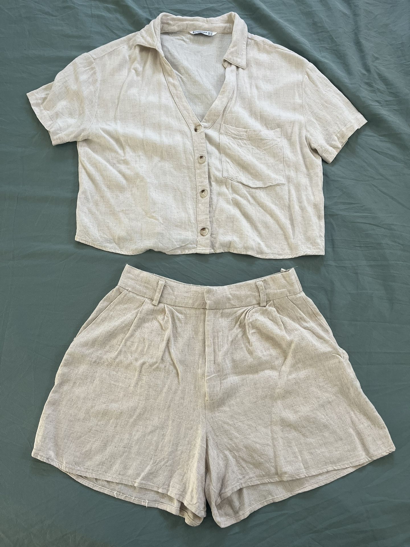 Stradivarius Short + Shirt