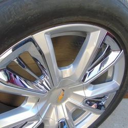 4 Used 22X9 OEM Chevy High Country Rims & 275 50 22 Bridgestone Alenza Tires TAKEOFFS 6X5.5 +28MM Offset 