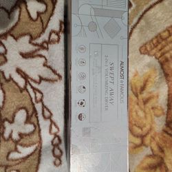 ***PRICE DROP*** Almost Famous Swept Away 2-in-1 Volumizing Dryer Blower Brush