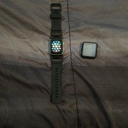 Apple Watch. Series 3. 42 mm