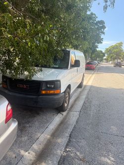 2013 GMC Savana