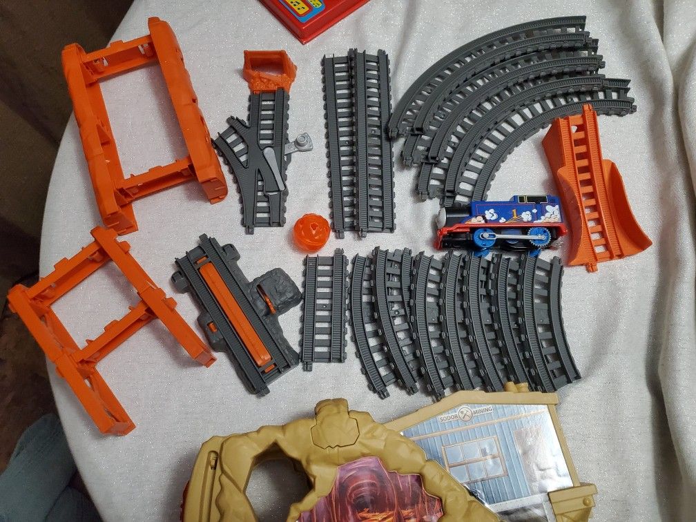 Volcano Drop Thomas Trackmaster