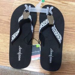 Women’s Sandals M Size ($8/set)
