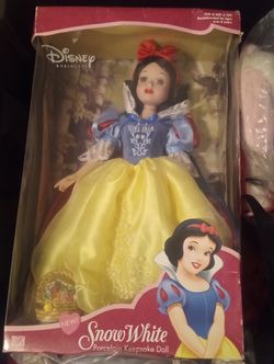 2002 SNOW WHITE 14" Porcelain 