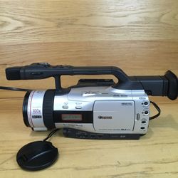 Canon GL2 mini DV camcorder