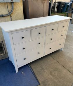 8 drawer white IKEA dresser !