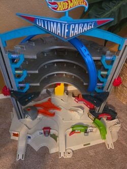 Garage hot wheles