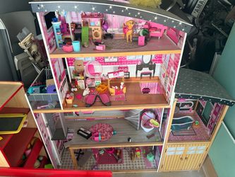 Barbie house with accessories