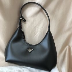 Prada Pre-Owned 2000s Triangle Logo Nylon Shoulder Bag - Farfetch