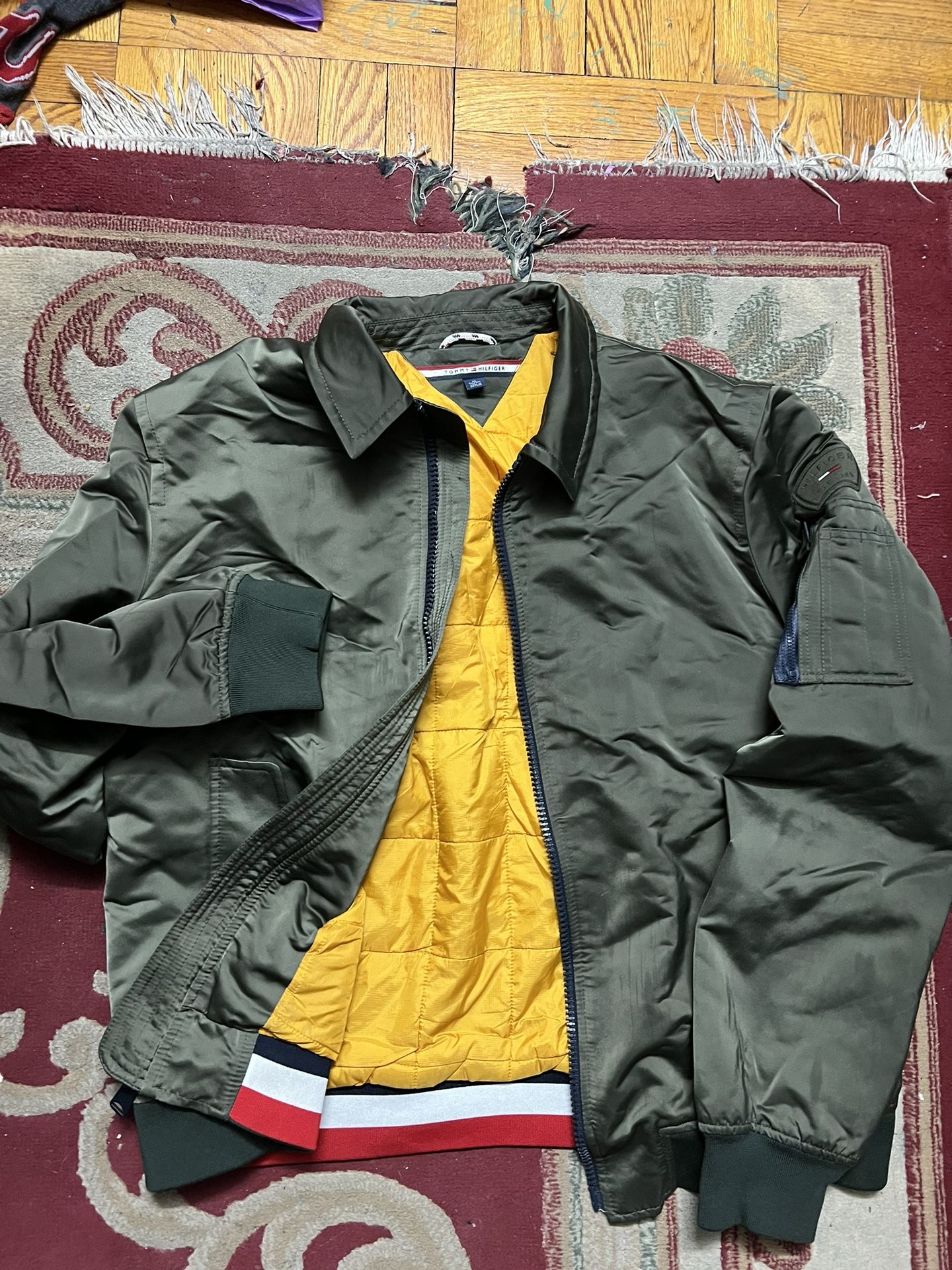 Tommy Hilfiger Jacket Size XL ( READ DESC)