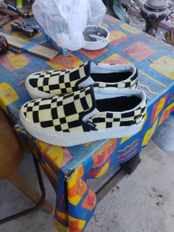 Vans Classic Checkerboard 6.5 Womens