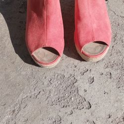 Woman's Corina peep-toe block heels