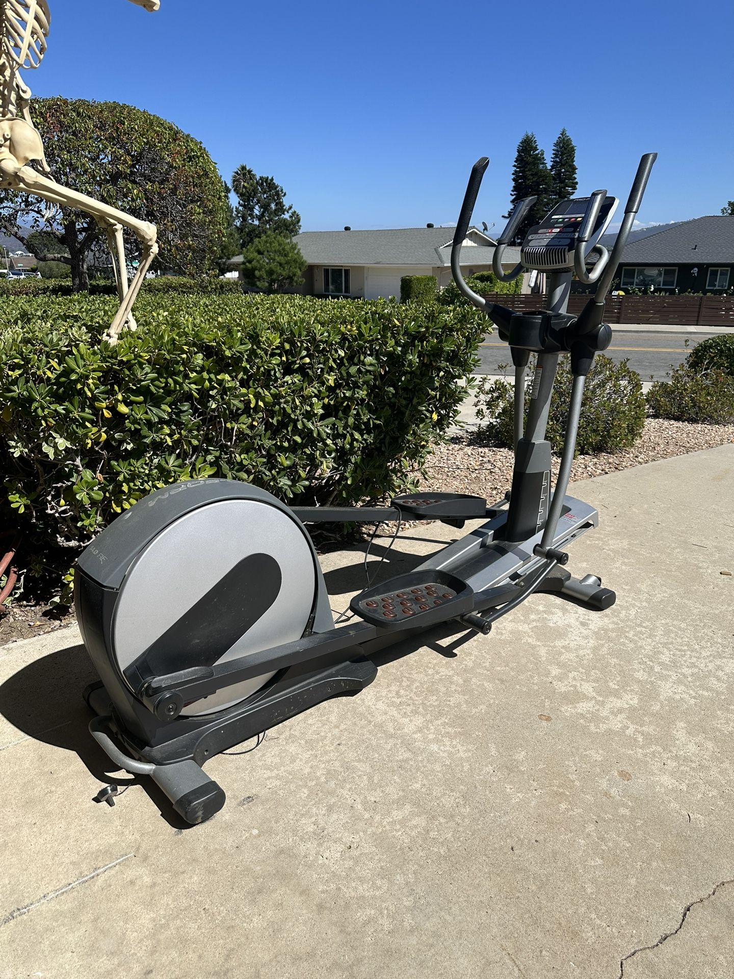 FREE- Pro-Form Elliptical Machine