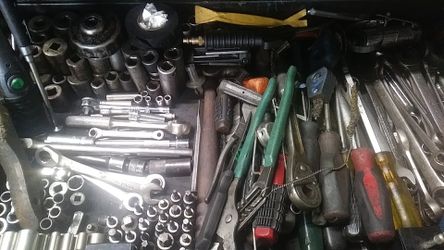 Everything tools sk .husky.some snap on