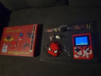 Spider-Man 4-in-1 Gift Set has 400 games