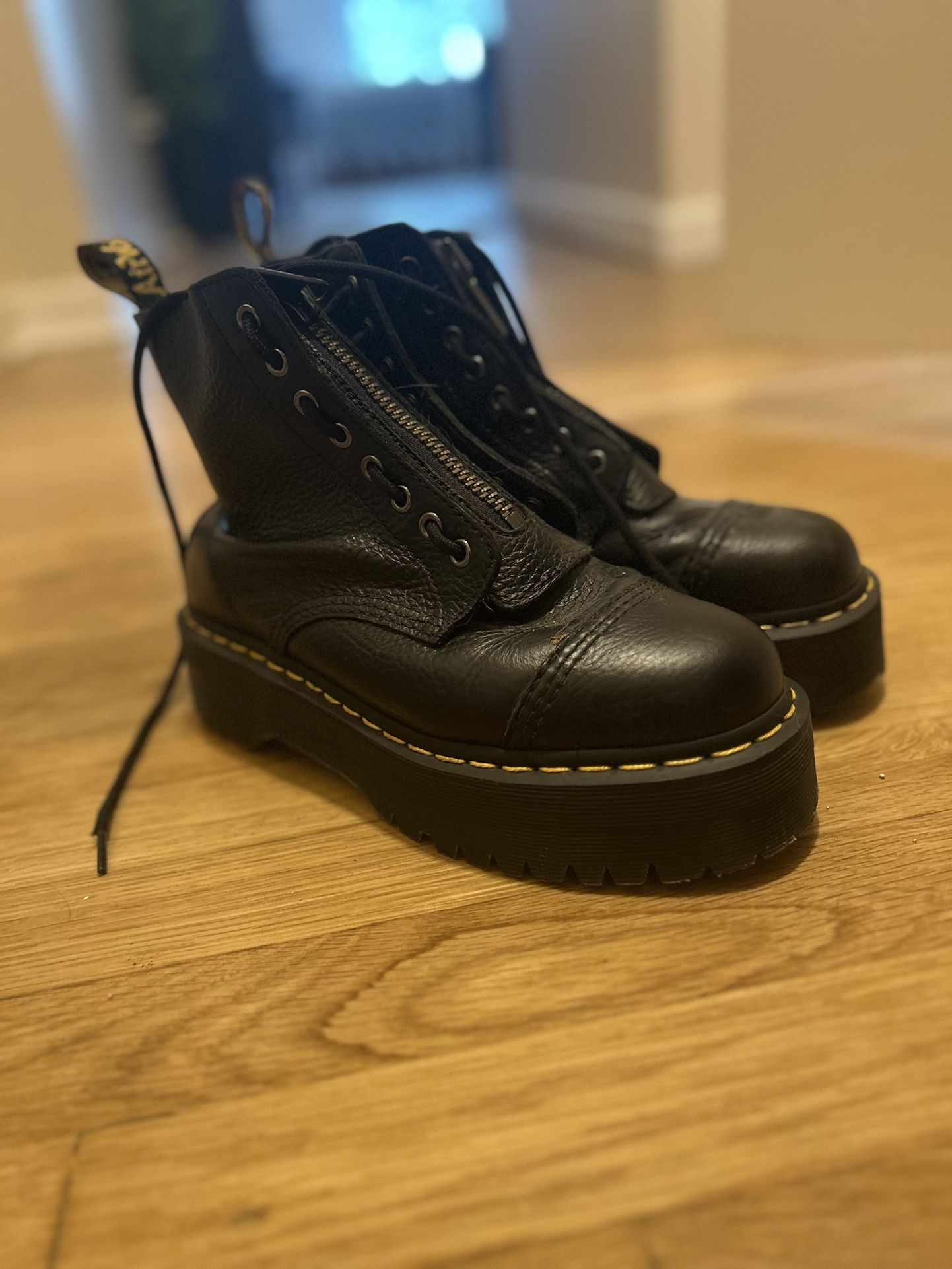 platform doc martens size 9