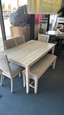 Dining set