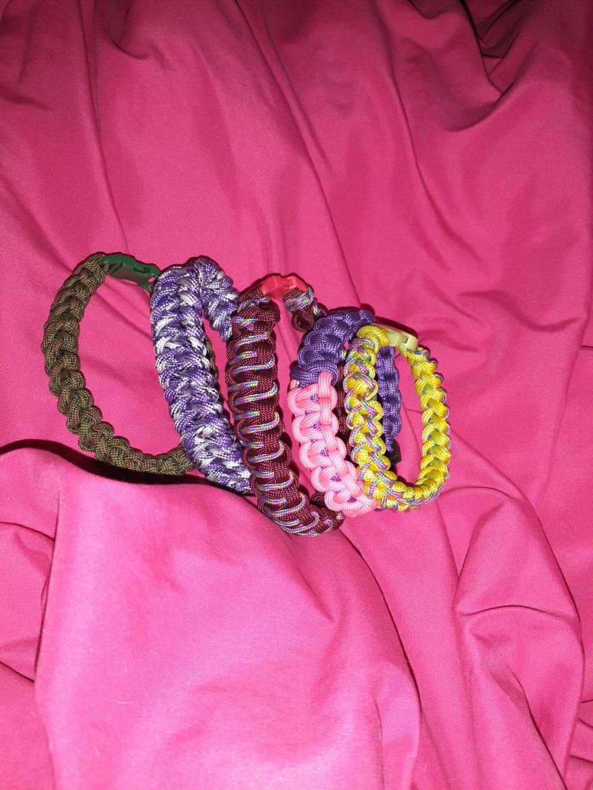 Paracord Bracelets 
