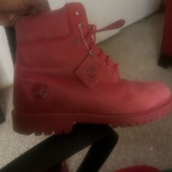  red timbs size 11
