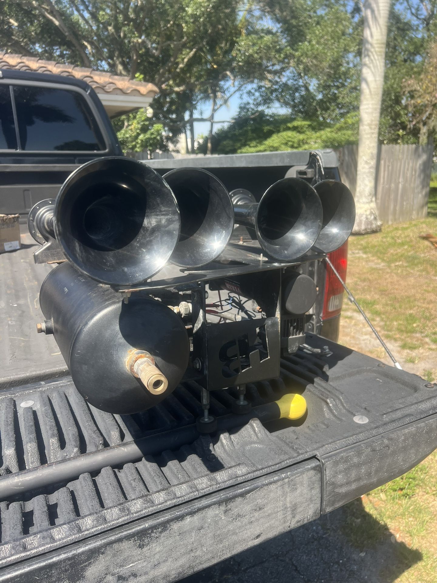 Trainhorn Spare Tire Delete