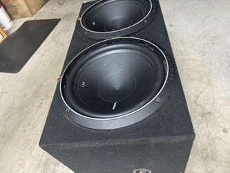 Speakers 2 12’s. Rockford Fosgate P1