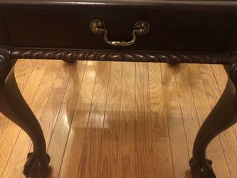 2 Used Classic Side Tables