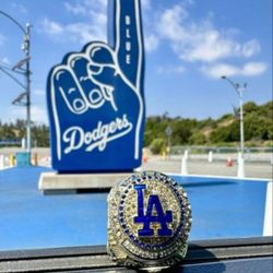 LA Dodgers World Series Rings Freeman Kershaw Betts Ohtani