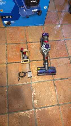 Dyson V8 Handheld Stick Vacuum