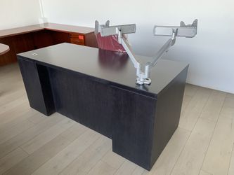 Executive Wood Desk 3’x6’