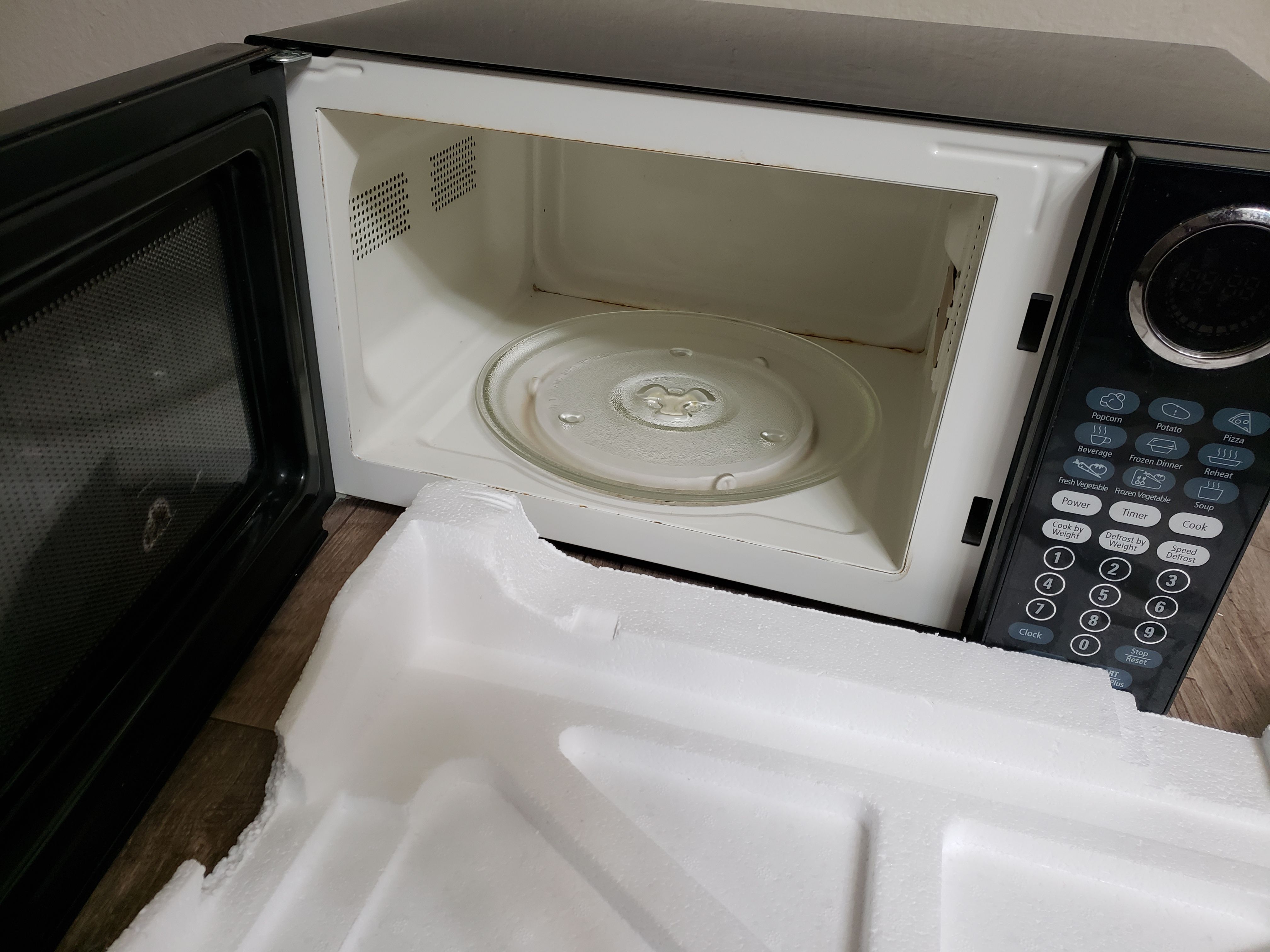 Sunbeam Microwave for Sale in Vista, CA - OfferUp