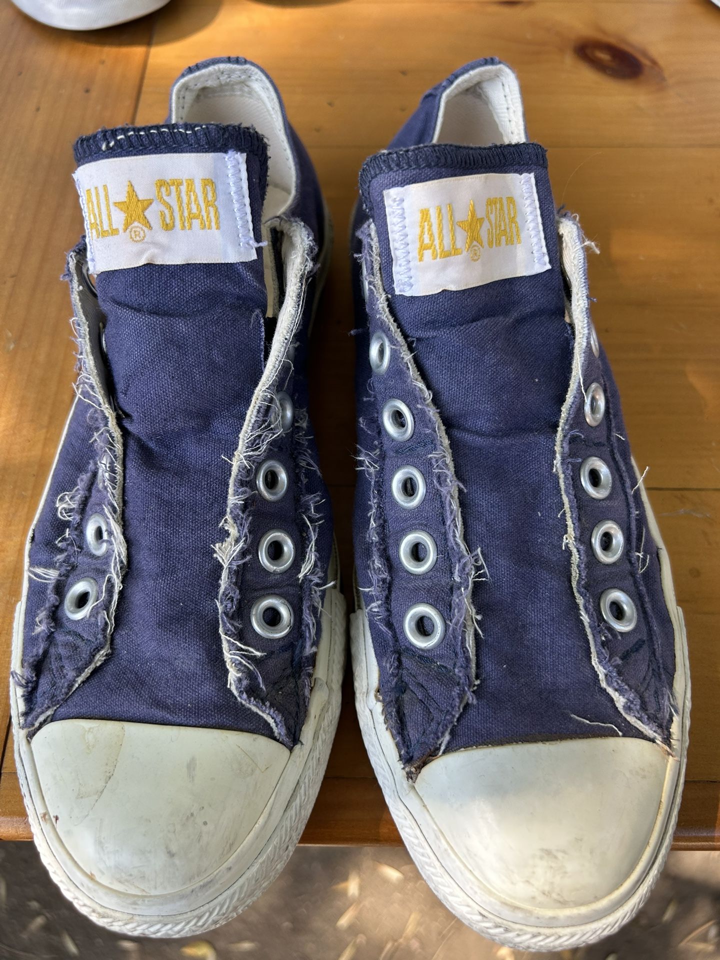 CONVERSE ALL STAR SIZE 5 FOR MEN WOMENS 7