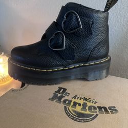 Dr. Marten Devon Heart Boots 