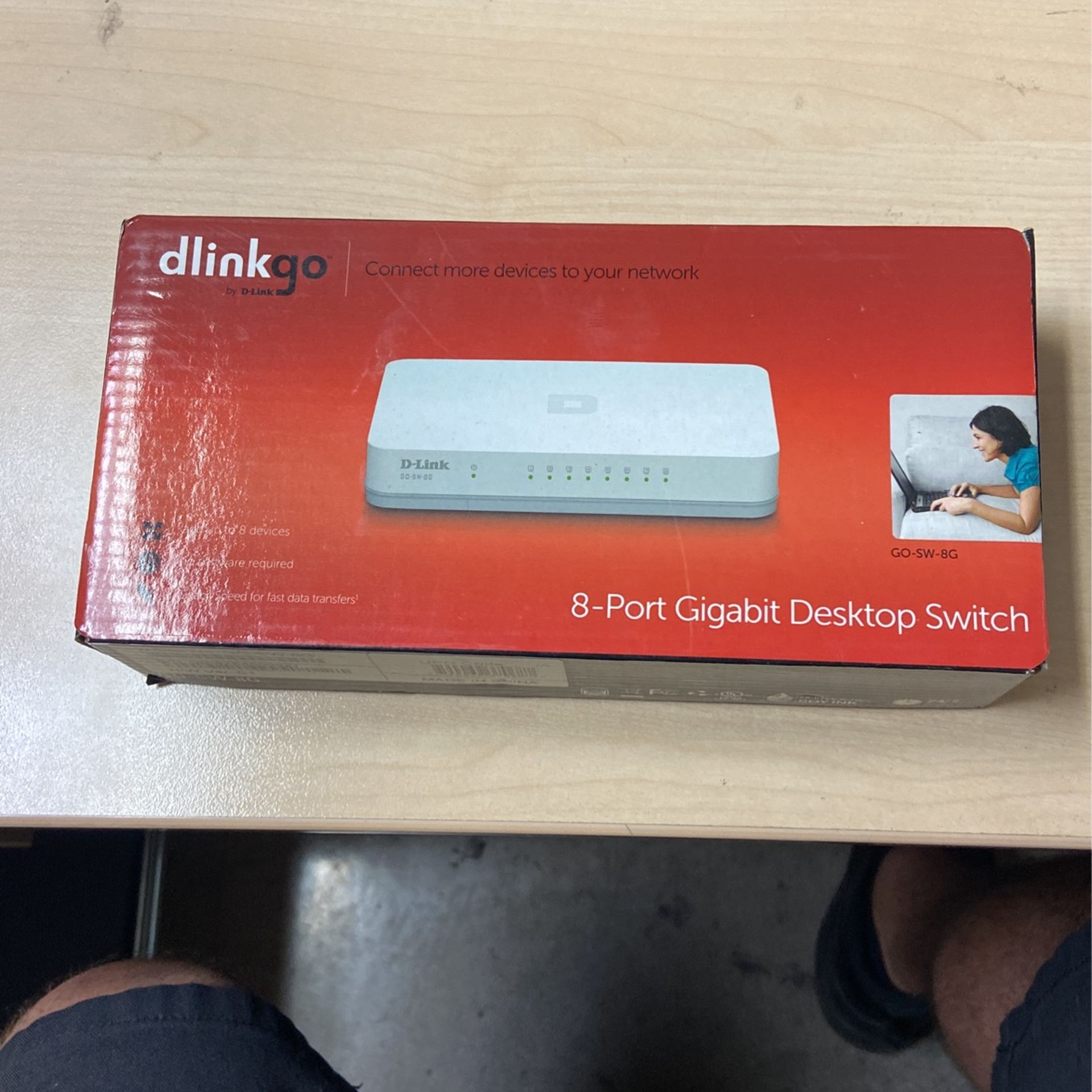D link 8 Port Network Switch