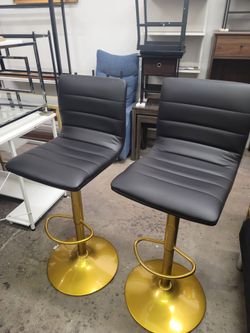 2 barstools Adjustable Height