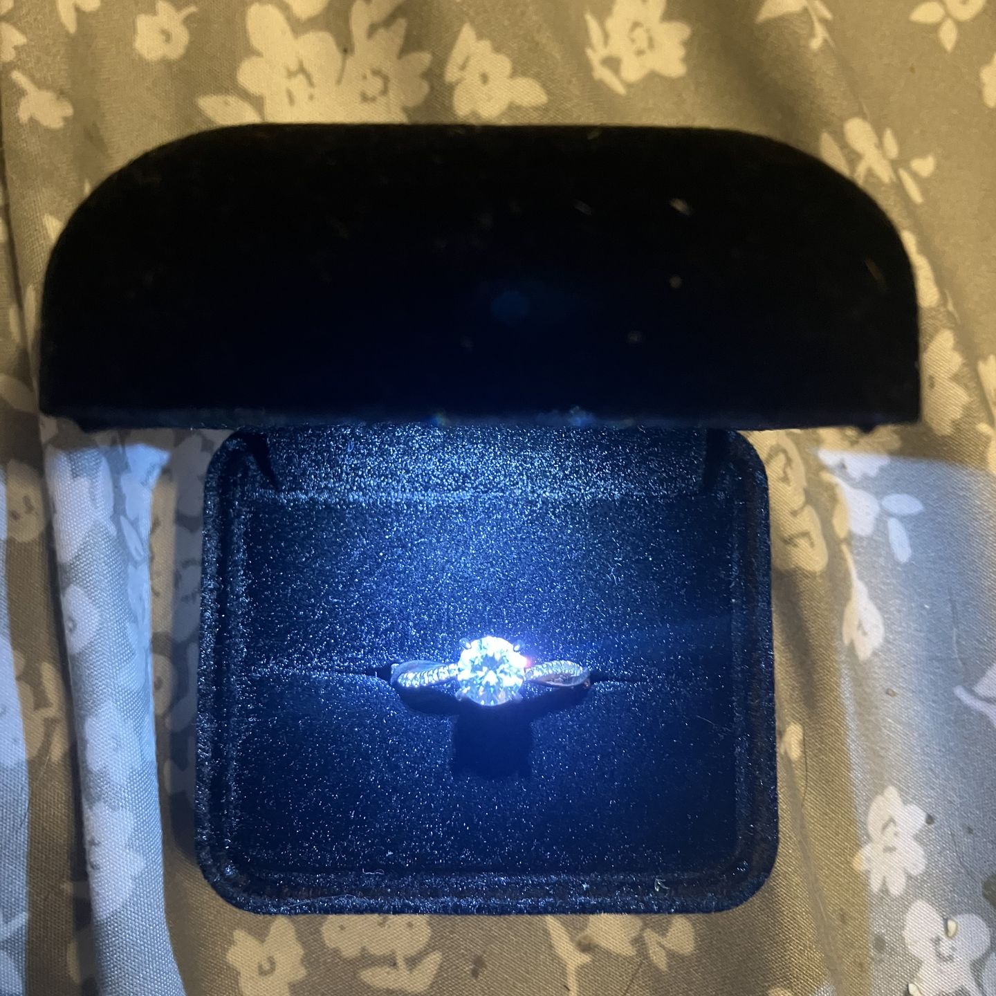 Lab grown diamond promise ring