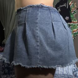 Denim Pleated Mini Skirt – Size XL – Never Worn