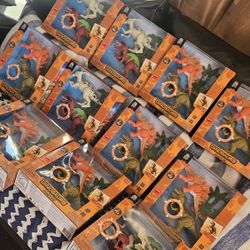 Bendo Muñecas Para Bendedores De Swapmeet Tengo Muchas Size American Doll And Dinosaurios Regular $35   Asking $15 