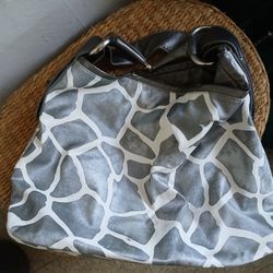 Giraffe Print Hand Bag