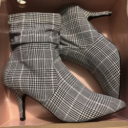 Black And Grey Boots Brady Size 8 Brand New