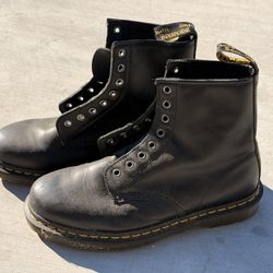 Doc Martins Boots 