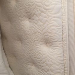 Twin Mattress And Box Spring 