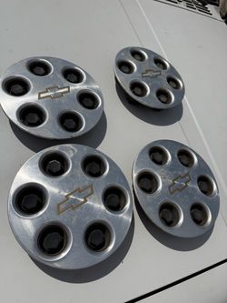 Chevy caps