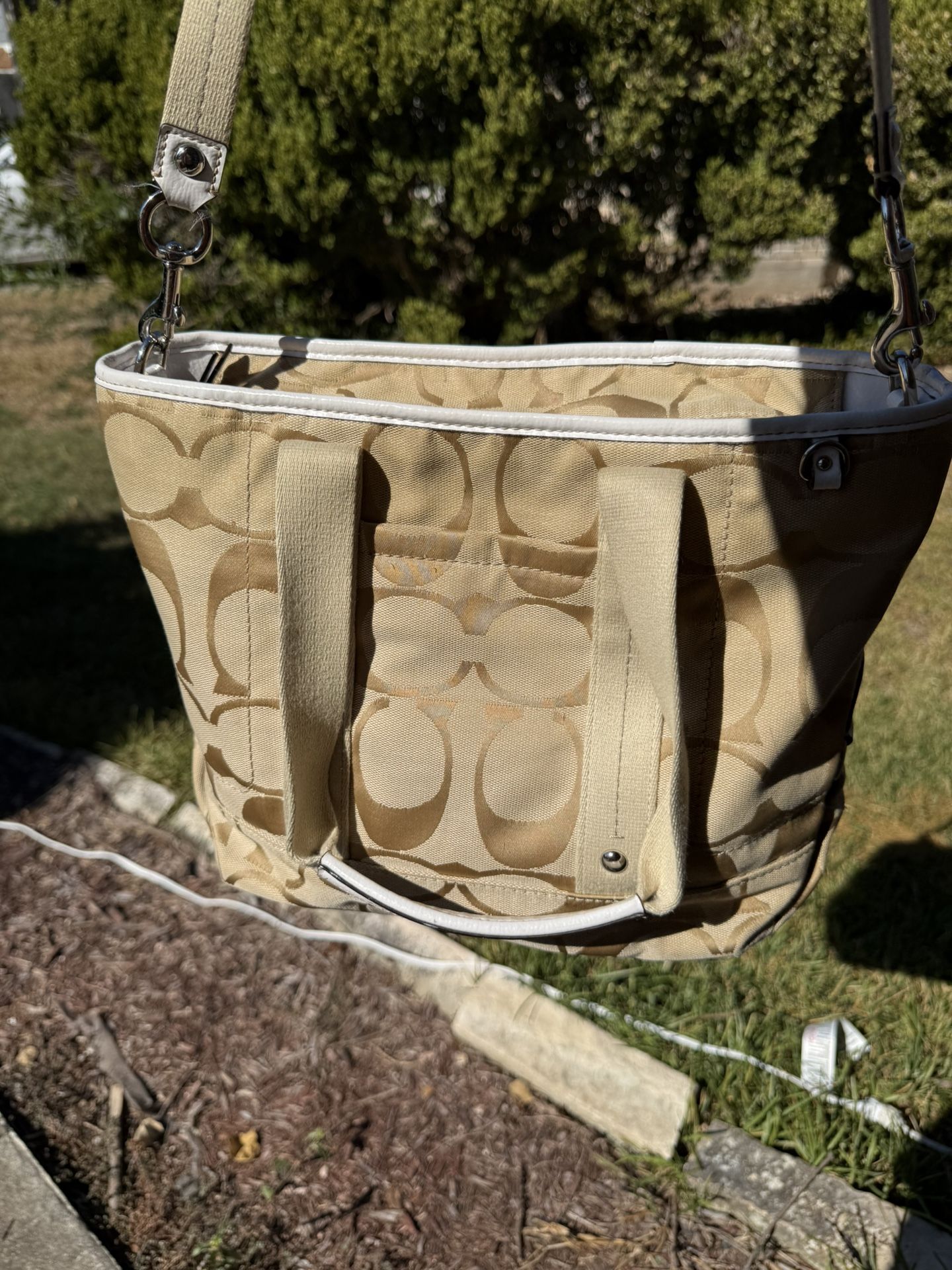 Coach Shoulder Purse Or Over The Shoulder